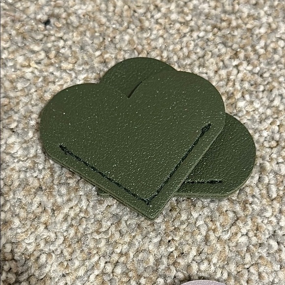 Heart-Shaped Leather Bookmark Set of 2 - Various Colors - Picture 9 of 12